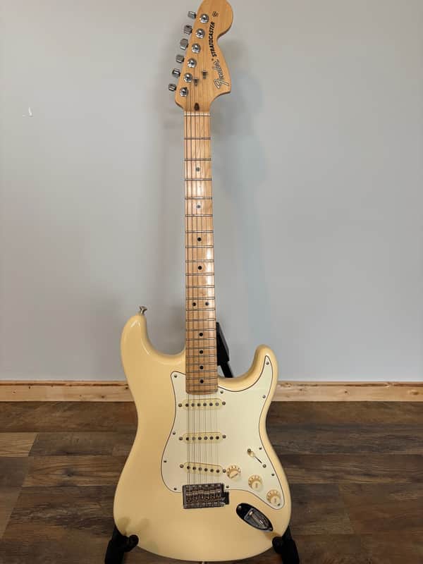 Fender Limited Edition American Performer Stratocaster with Maple Fretboard 2019 - Olympic White