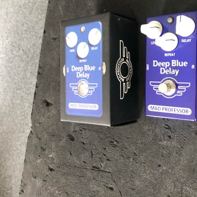 Mad Professor Deep Blue Delay 2010's image 2
