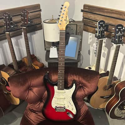 G&L Tribute Legacy Electric Guitar w/ Bag - Red Burst (Pre-Owned) image 2