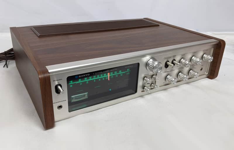 Selling a pristine condition vintage Sanyo DCX 8000k receiver Photo #4330259 - Canuck Audio Mart