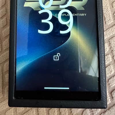 FiiO M33 R2R Portable HiFi Music Player, Snapdragon 680, 8GB RAM + 128GB Storage, True R2R DAC, XMOS XU316 USB Audio, 1100mW Balanced Output, AUTO EQ, 5.5” Full HD Display (Vintage Gold) image 2