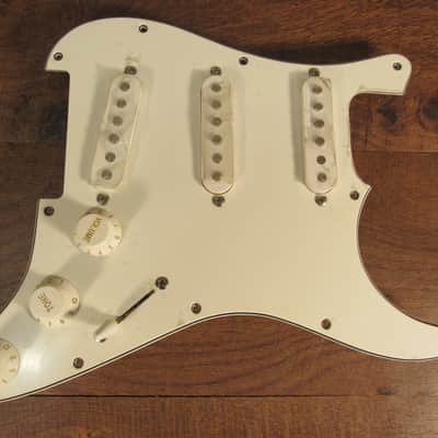 Unbranded Loaded Strat Pickguard 3 Single Coil PUs White NEVER USED LIKE NEW image 1