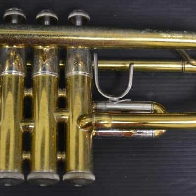 Trompeta Mib/Re Bach Stradivarius 304 Corporation Lacada en muy buen estado image 7