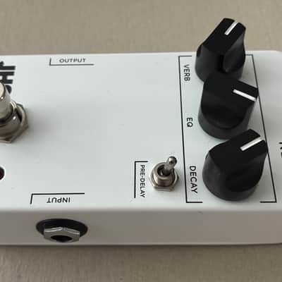 JHS 3 Series Reverb 2020 - Present - White image 2