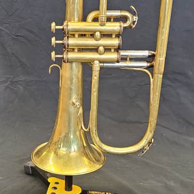 Couesnon Triebert Moderne Flugelhorn 1950s-1960s - Lacquered Brass Bild 2