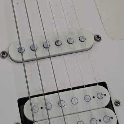 Squier Standard Stratocaster HSS with Maple Fretboard (Made in Korea) 1989 - 1992 - Black image 6