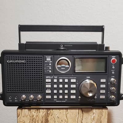 Eton Grundig Satellit 750 Ultimate 2013 Black image 1