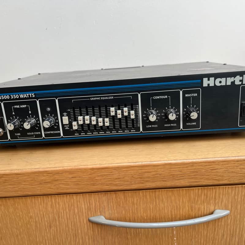mid 2000’s Hartke HA3500 350-Watt Bass Amp Head Black