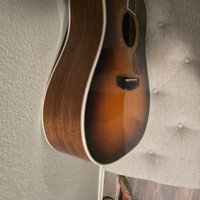 Guild USA D-55 1995 - 2020 - Antique Burst image 6