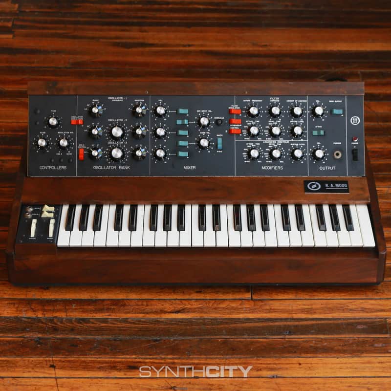 1970-1971 Moog Minimoog "RA Moog" Model D - (Player Grade / Replaced Components) Serial No. 1117 image 1