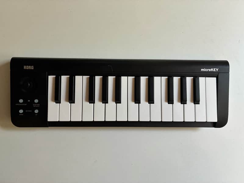 Korg microKEY 25 USB MIDI Controller 2010s - Black image 1