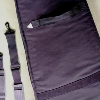 B.C. Rich Padded Gigbag XXL to L Guitars and Baases image 3