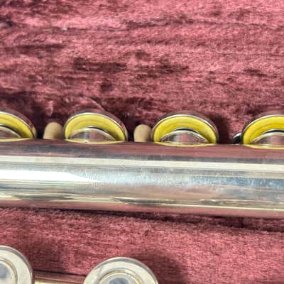 Armstrong 104 Student Model Closed-Hole Flute with C Foot, Offset G 2010s - Silver-Plated image 5