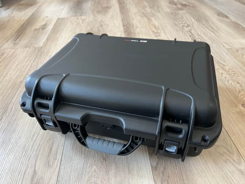 Gator Titan Series Waterproof case with divider system image 1