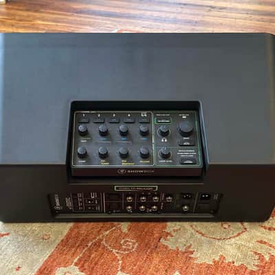Mackie Showbox image 3