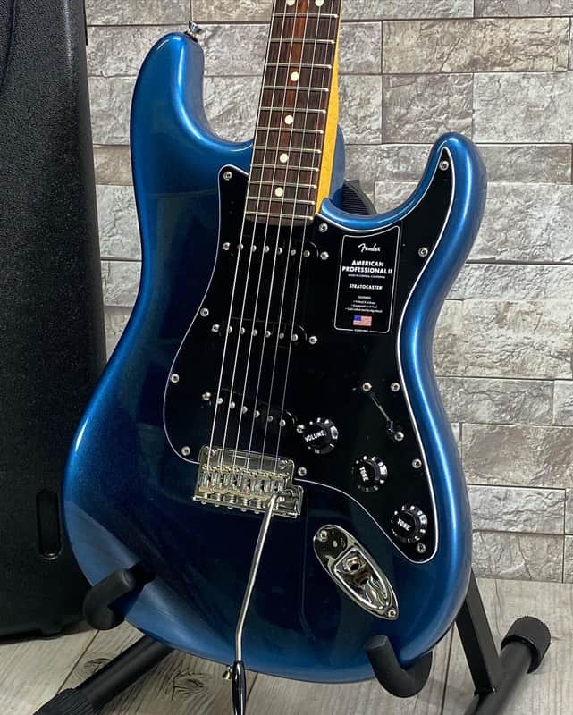 Fender #0113900761 Dark Night American Professional II image 1
