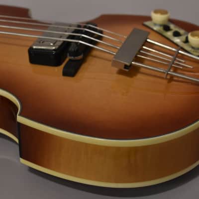 Hofner Contemporary Series HCT-500/1-SB Violin Bass Sunburst image 10