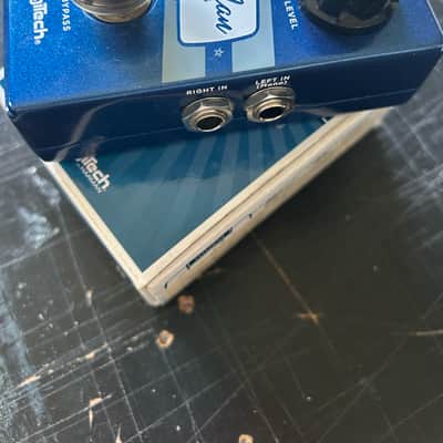 DigiTech JamMan Express XT Compact Stereo Looper - Blue image 3