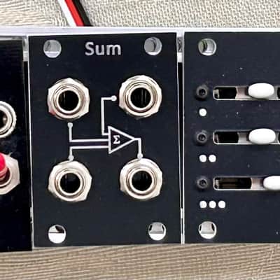 Nonlinearcircuits, Pulp Logic, Synthrotek 1U Tile Set—Black image 4