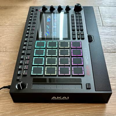 Akai MPC Live III Standalone Sampler/ Sequencer 2025 - Present - Black PLUS Samsung 4 Terabyte SSD Internal Drive Installed image 4