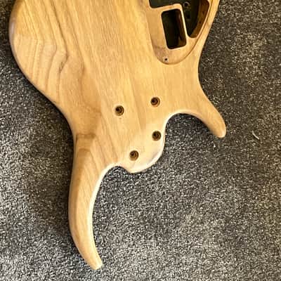 Tobias Growler V bass body - Natural Satin image 4