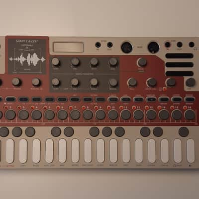 Sonicware Liven Lofi-12 27-Key Sampling Groovebox 2023 - Present - Silver imagen 1