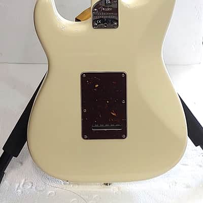 2023 Fender American Professional II Stratocaster Olympic White Maple Fingerboard image 9
