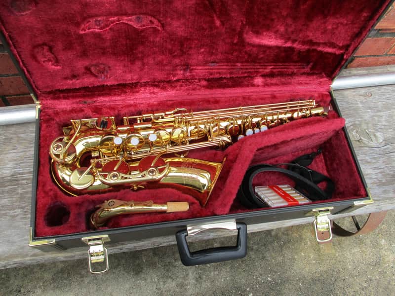 Yamaha YAS-34II Allegro Alto Saxophone - brass image 1