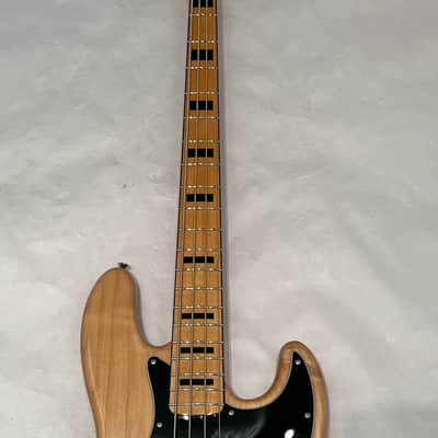 Squier Classic Vibe '70s Jazz Bass 4 String Electric Bass Guitar 2025 Natural image 3
