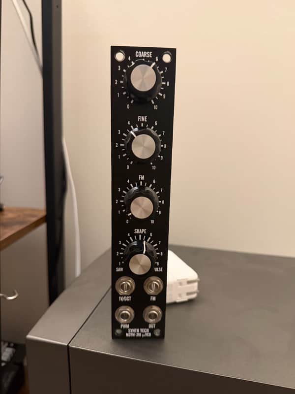 Synthesis Technology uVCO (Micro VCO) MOTM Module image 1