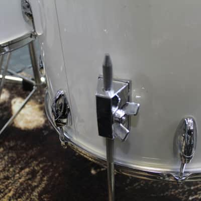 Yamaha 9000 Series Drum Set 13/14/15/18/24 1970s White image 7