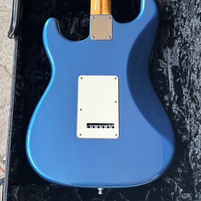 Fender Custom Shop Custom Deluxe Stratocaster 2009 Lake Placid Blue image 6