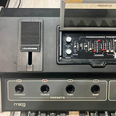 Moog Taurus I - BEST BASS SYNTH EVER! - with mods image 5