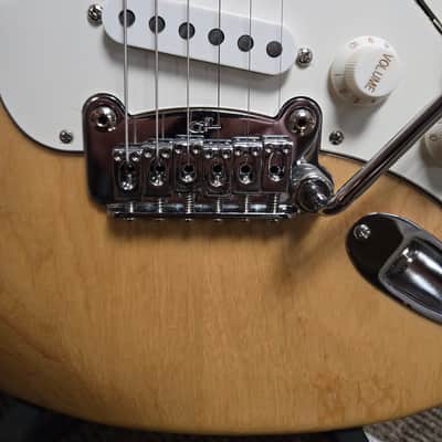 G&L Legacy USA - Natural image 4