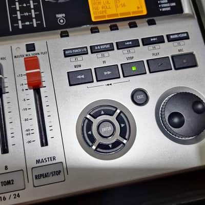 Zoom R24 Mint Condition image 14