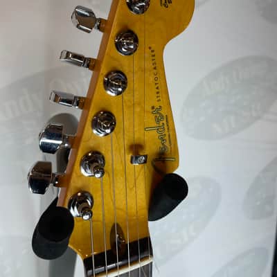 Fender American Professional II Stratocaster Thinline - Transparent Shell Pink image 3