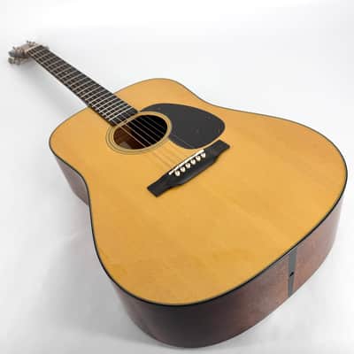 2021 Martin D-18 – Natural image 3