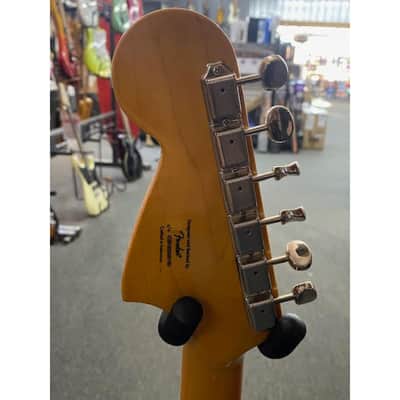 Fender Classic Vibe '70s Jaguar®, Laurel Fingerboard, Surf Green image 7