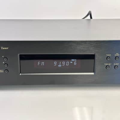 TEAC T-R670 AM/FM Stereo Tuner image 12