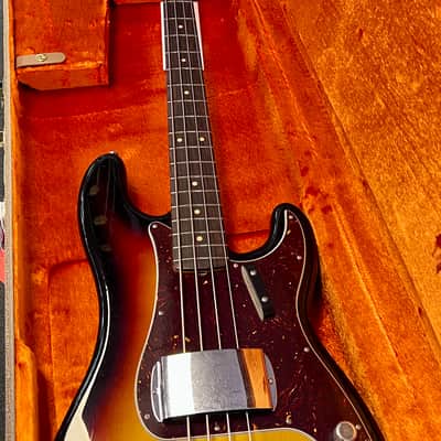 Fender James Jamerson 1962 Precision Bass, Rosewood Fingerboard, 3-Tone Sunburst 2026 image 8