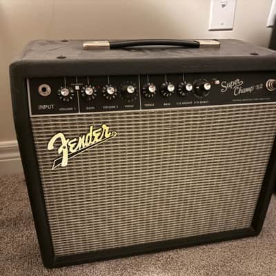 Fender Super Champ X2 2-Channel 15-Watt 1x10" Guitar Combo 2012 - 2021 - Black image 1