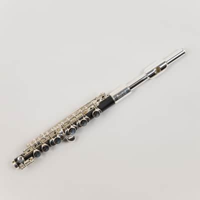美品 ゲマインハート ピッコロ 4P Gemeinhardt Gemeinhardt Piccolo Model 4P - New – Flute Center