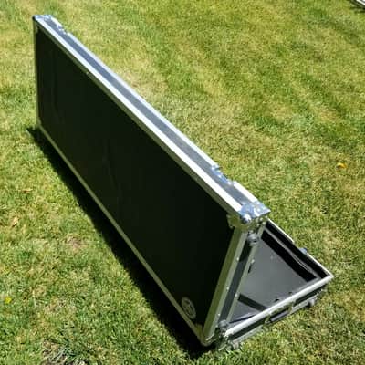 Roadrunner Flight Case 88 Key Keyboard + Synth Road Coffin Case with Casters image 2
