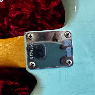 Fender Custom Shop Dealer Select '61 Jazzmaster Wide Range Relic Left-Handed 2022 - Surf Green image 22