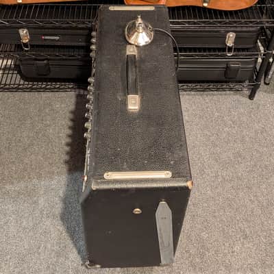 Vintage 1965 Fender Twin Reverb 2-Channel 85-Watt 2x12" Guitar Combo Black Panel image 3