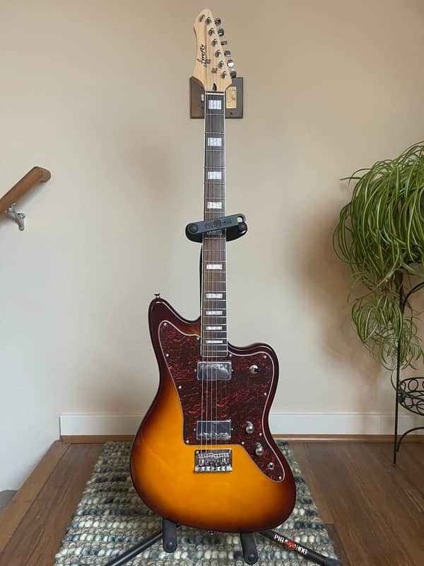 Firefly FFJA vi Baritone 2023 - Sunburst image 1