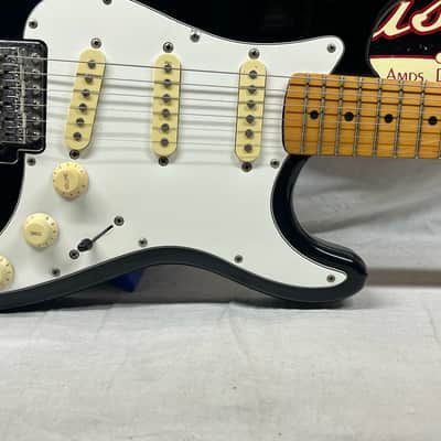 Fender Stratocaster Strat MIM - Made in Mexico Electric Guitar image 6