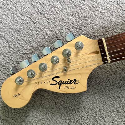 Squier Stratocaster Sunburst L/H strung righty! image 4