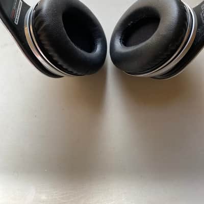 Beats by Dre Studio Monster Wireless Headphones image 6