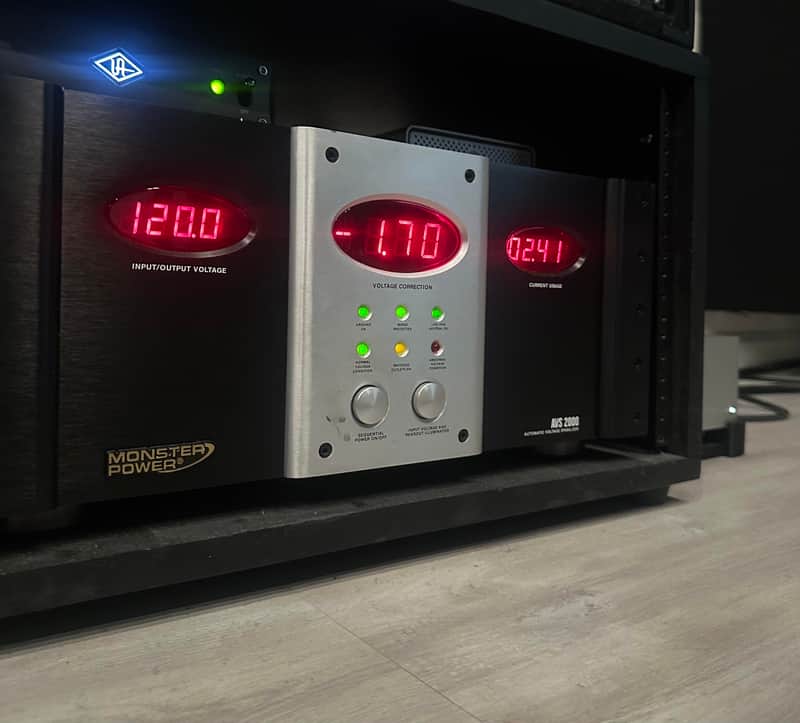 Monster AVS 2000 2000s black image 1